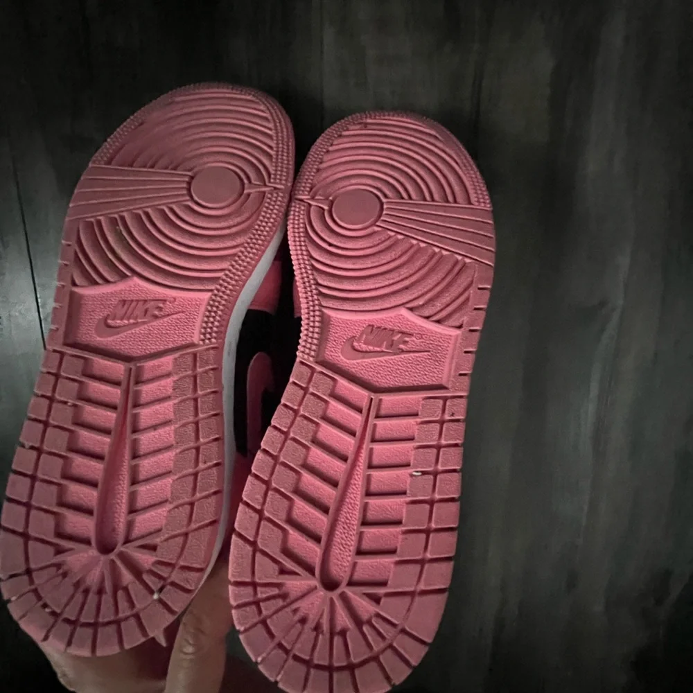 Nike Unisex Air Jordan 1 Mid (GS) Sneaker - size 5.5/7 womens - Picture 2 of 7